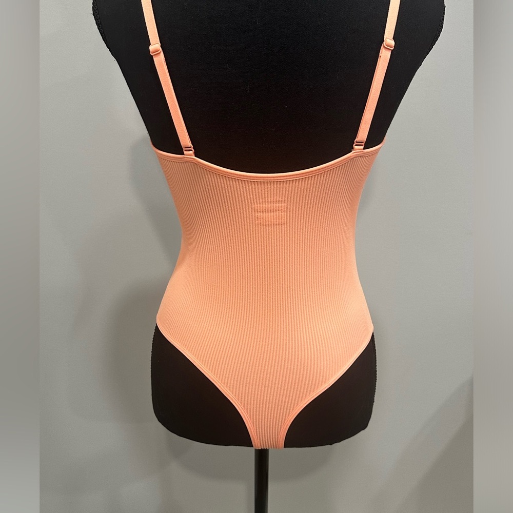 Women’s orange bodysuit - Picture 4 of 5